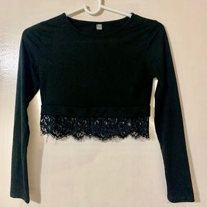 Blacks long sleeve crop top